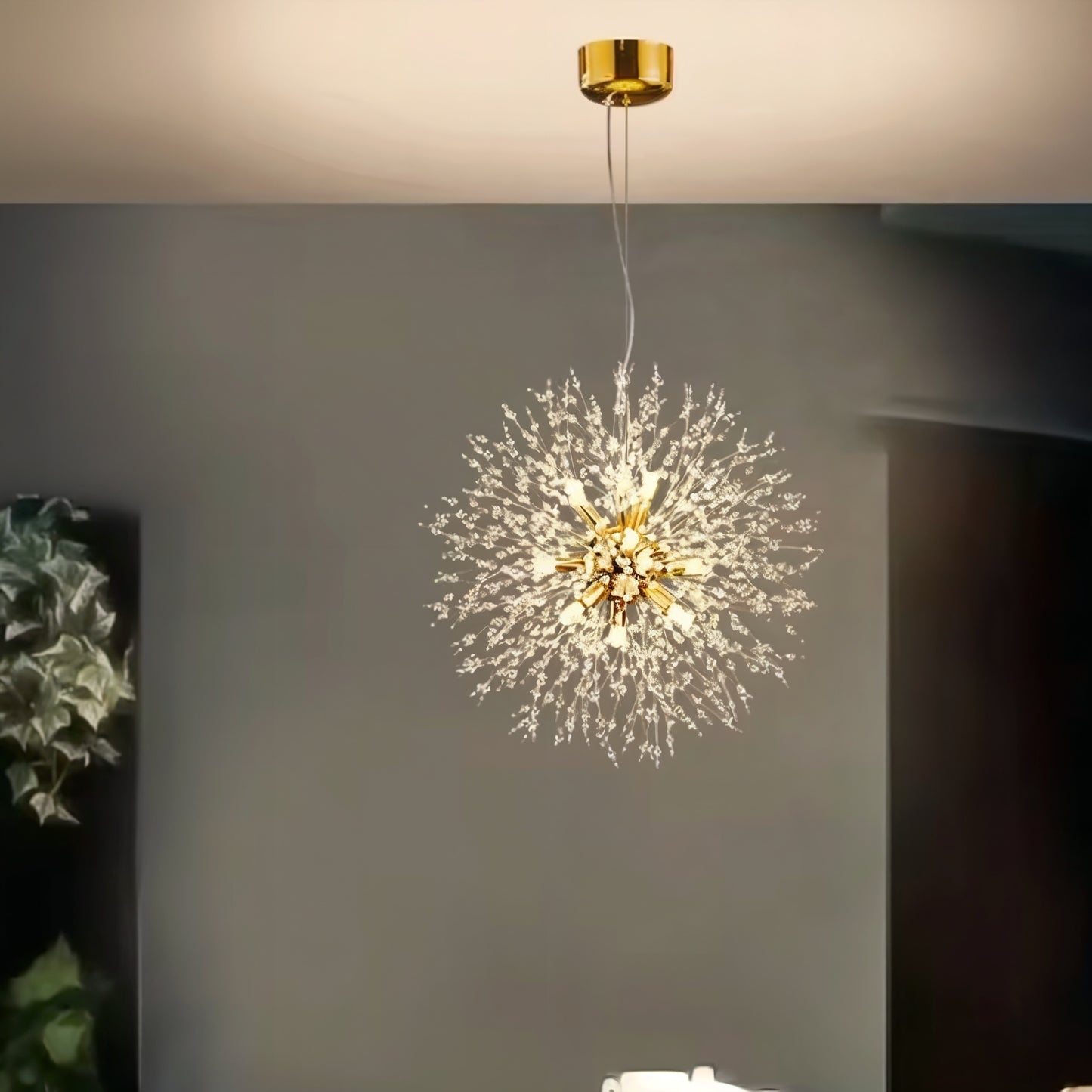 Lustre Doré Et Cristal Pour Intérieurs