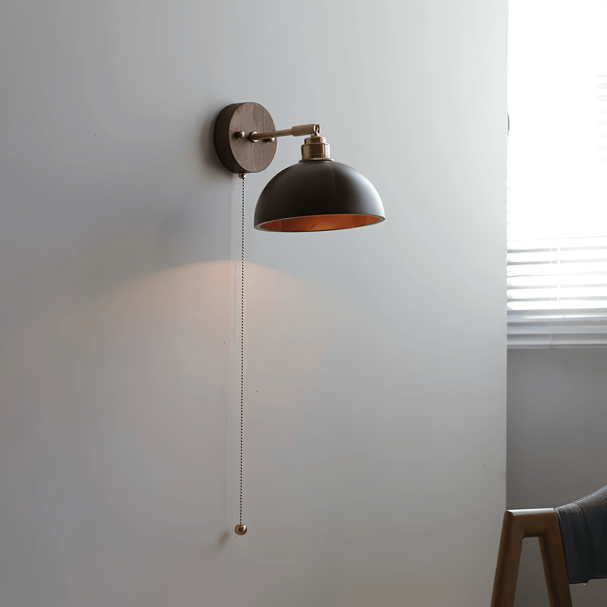 Arsole Applique Murale à Chaîne Laiton Élégance Traditionnelle - Neutralighting