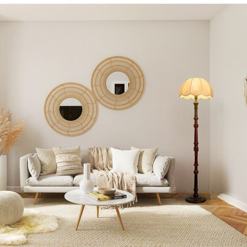 Lampadaire Vintage en Bois - Maison Lumina