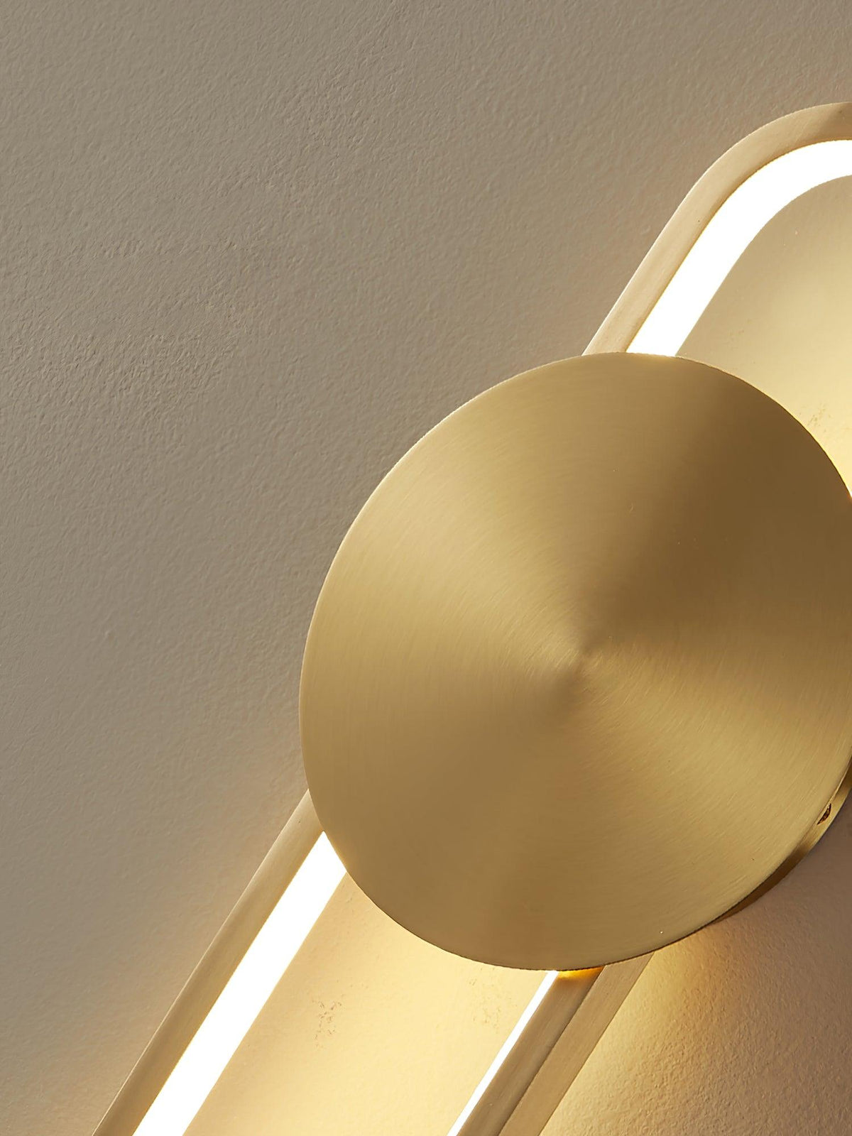 Fable Applique Murale Minimaliste en Laiton Moderne - Neutralighting