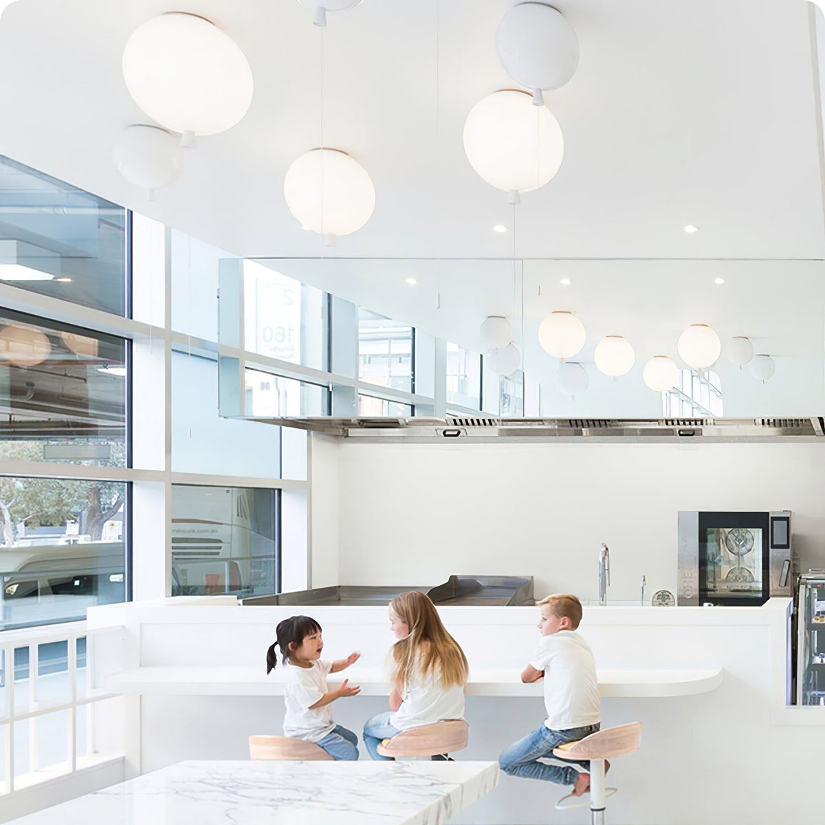 Solara Suspension Forme Ballon Ludique Fantaisiste - Neutralighting