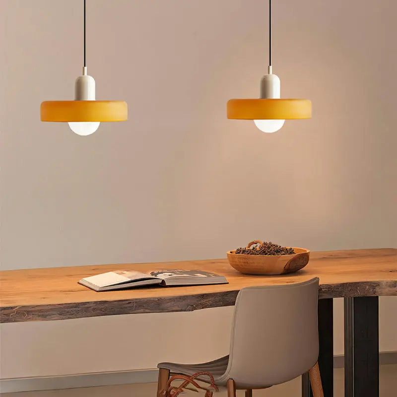 Lampe Suspendue en Verre Coloré - Maison Lumina