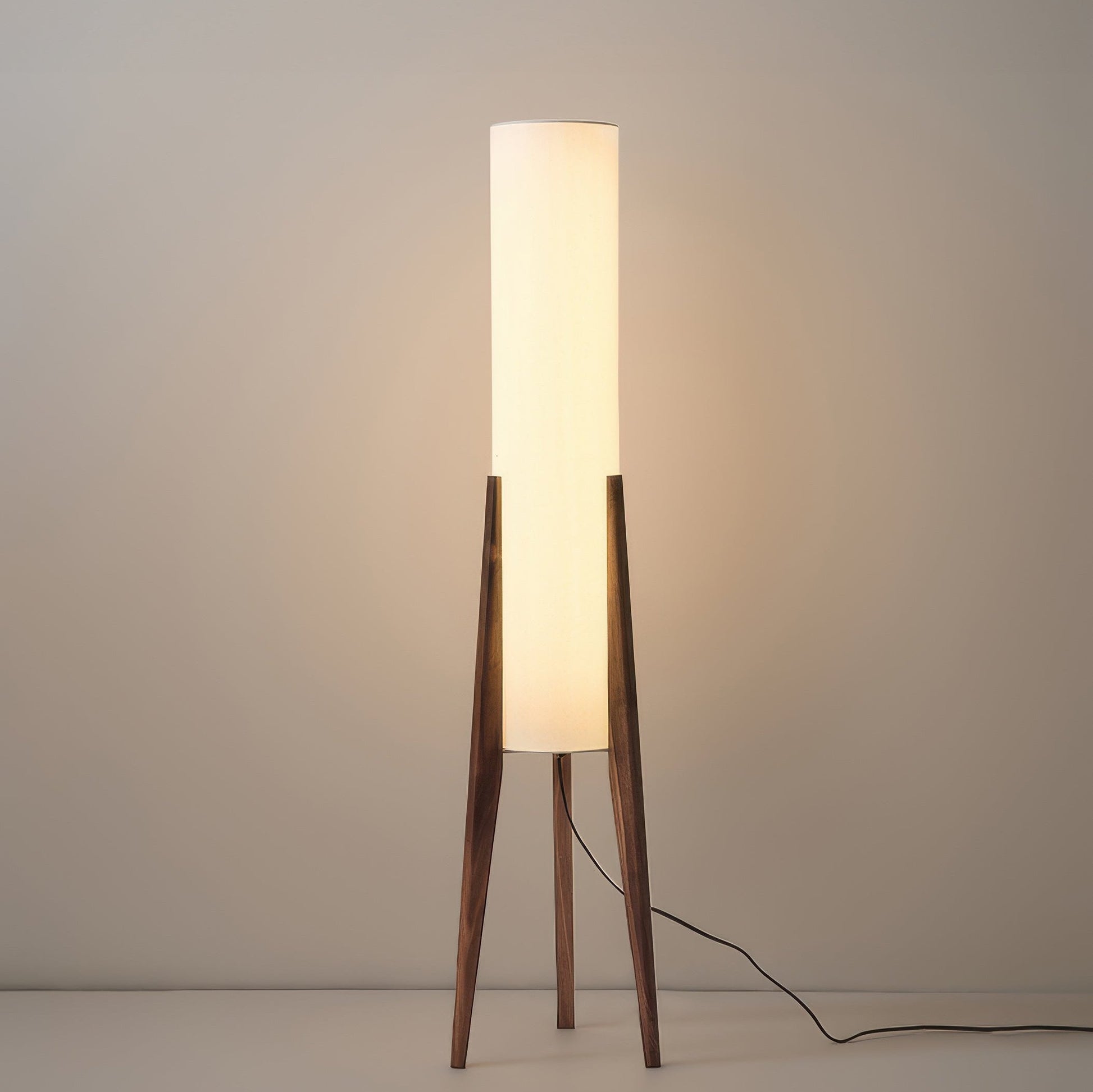 Lampadaire En Noyer Sur Pied - Maison Lumina