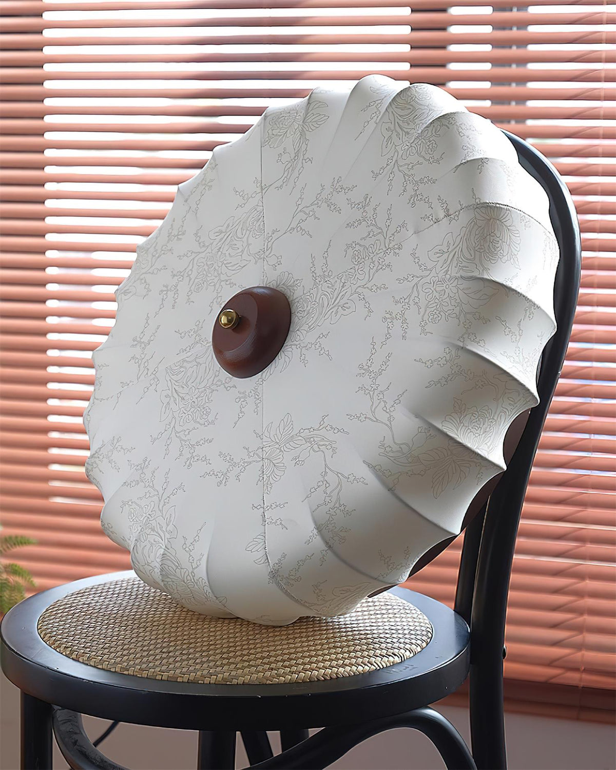 Plafonnier Tissu Ombre Plissé Lotus Forme Bois Baldaquin - Neutralighting