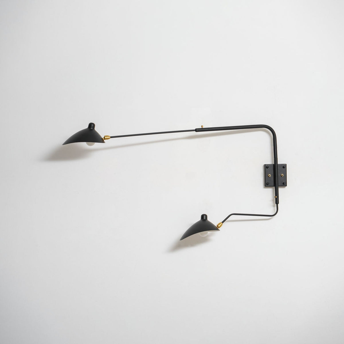 Lustra Applique Murale Élégante à Un Bras - Neutralighting