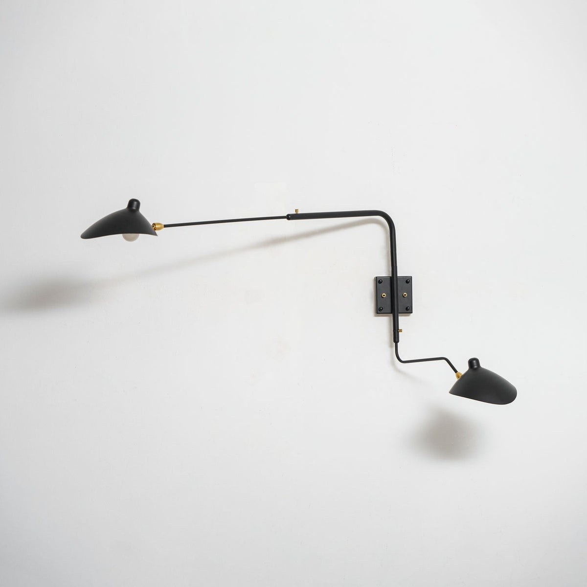 Lustra Applique Murale Élégante à Un Bras - Neutralighting