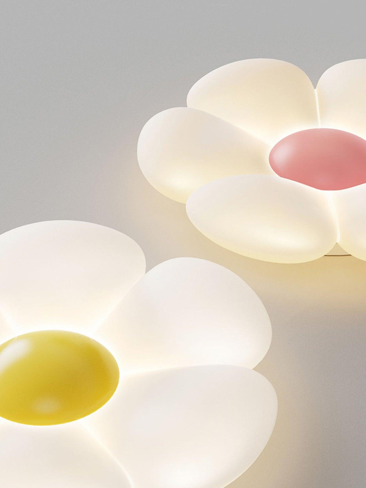 Solara Plafonnier Fleur à Six Pétales pour Chambre d'Enfant - Neutralighting