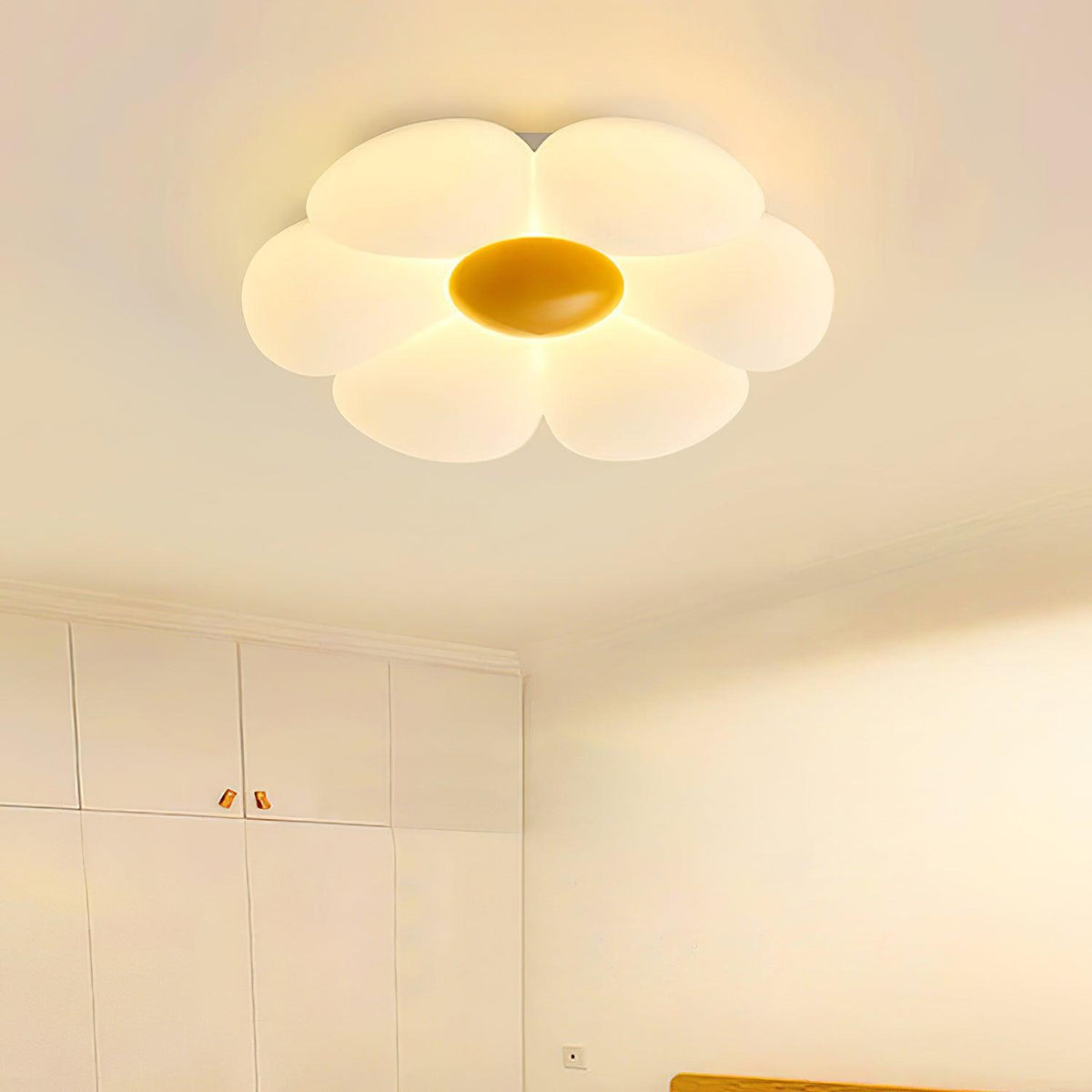 Solara Plafonnier Fleur à Six Pétales pour Chambre d'Enfant - Neutralighting