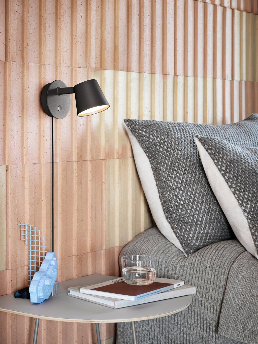 Olmirara Modern Minimalist Plug-In Wall Lamp - Neutralighting